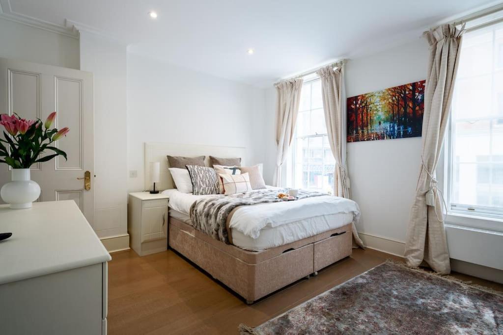 Spacious, Bright & Cosy ~ Ideal Victoria Location! Villa London Exterior photo